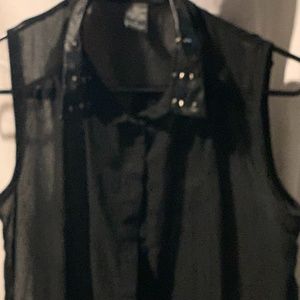 black sleeveless blouse